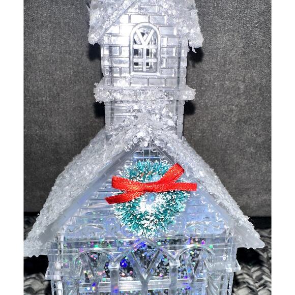ALDI 11" White Acrylic Church Light Up Glitter Wreath Christmas Snow Globe - Picture 4 of 10